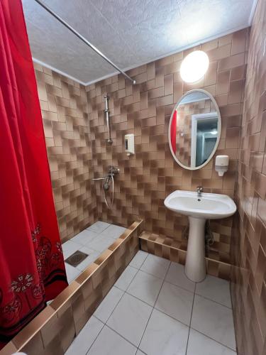 Kopalnica v nastanitvi Dorell