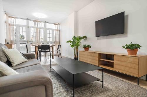 Bright Málaga Getaway with Patio by REMS