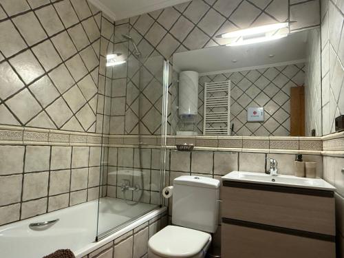 ACOGEDOR APARTAMENTO con TERRAZA, CASCO HISTORICO