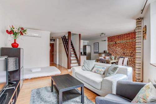 Duplex Tolosa - Pont-Neuf, Dôme de la Grave, 2 BDRs 85m2, AC, Free private car park 200m away - T3 85m2 avec clim, parking couvert gratuit à 200m