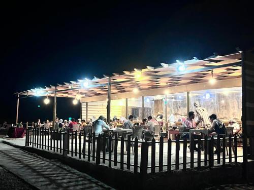 Restaurant o un lloc per menjar a wadi rum tha moon