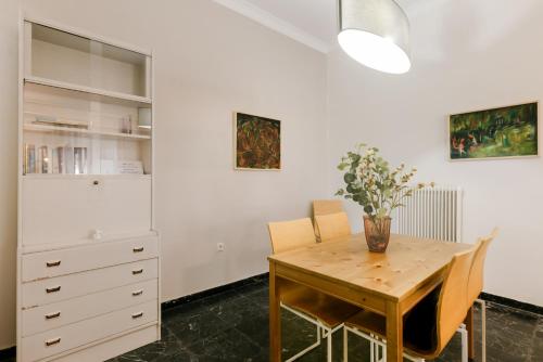 Leda's Nea Chora Flat, Near Beach and Old Port