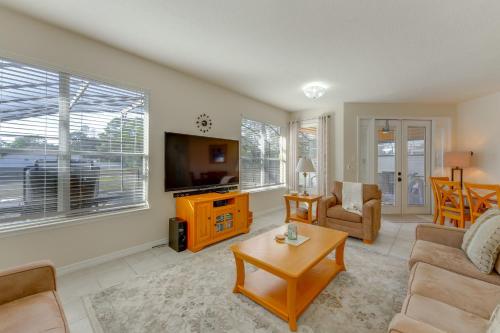 Poolside Living: Family Retreat 12 Mi to Disney photo 7
