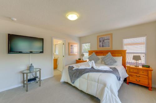Poolside Living: Family Retreat 12 Mi to Disney photo 9