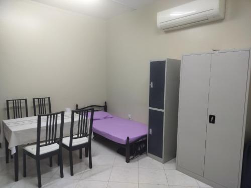 Al Jimi Homestay for Men