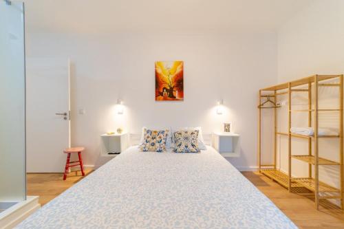 4 Bedroom House with Garden Parking in Benfica Lisbon