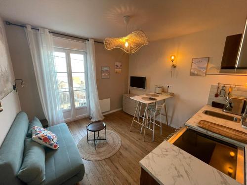 L'hirondelle, Appartement vue mer avec balcon grand confort-tout inclus