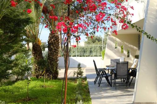 Apartment Theros near the beach