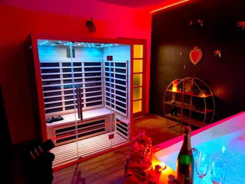 Loveroom LovaLova