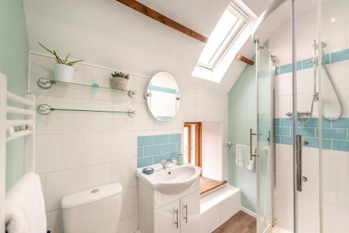Kylpyhuone majoituspaikassa 3 Bed in Meshaw oc-d29056