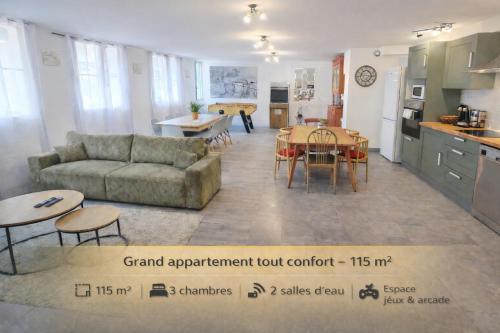 L'arcade Grand appart 10 pers-400m du sanctuaire 3 chambres 2 SDB arcade baby foot