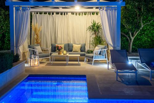 Apartments And Studio Giovanni with heated pool