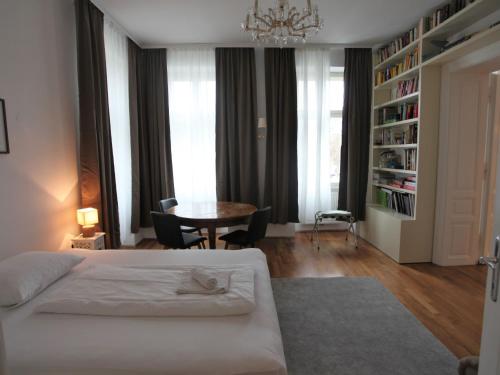 Apartment Ausgefallene Wohnung by Interhome