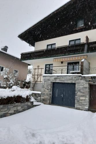 Holiday Home Haus Bernkogelblick in Goldegg by Interhome