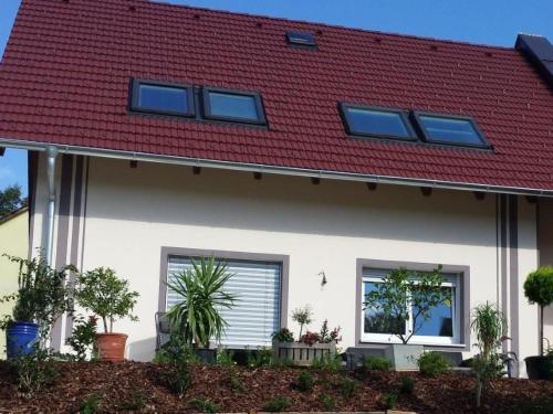 Apartment Komfortable Ferienwohnung in Stubenberg Am See mit Garten by Interhome