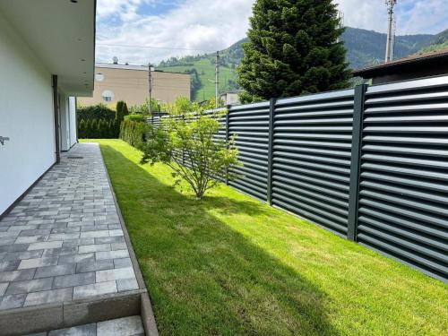 Apartment für 3 Personen - 1 Kind ca- 38 m² in Zell am See- Österreichische Alpen - by Interhome