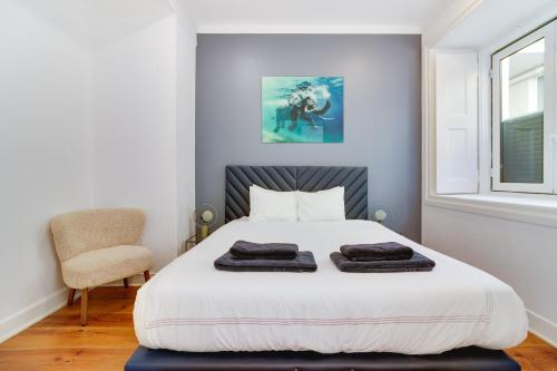 Spacious 1 bedroom apartment with a Parking Spot in Chiado