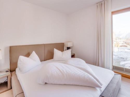 Apartment Luxus Chalet Poolblick - mit eigener Sauna by Interhome