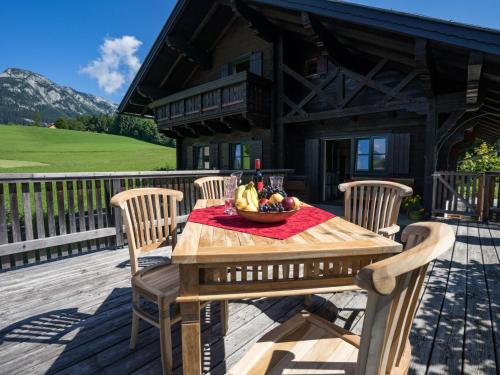 Holiday Home Erhöhte und ruhige Lage am Ortsrand von Bad Aussee by Interhome
