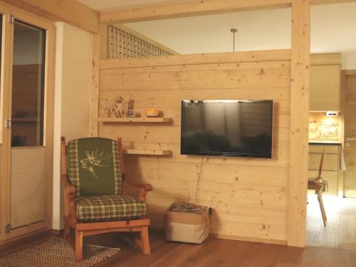 Apartment Chalet Silberdistel B11 by Interhome