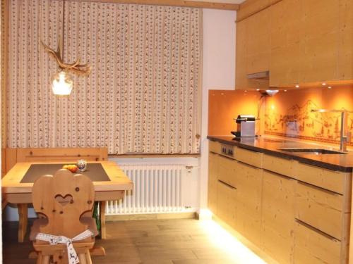 Apartment Chalet Silberdistel B11 by Interhome