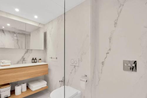 Elegant property in Puerto Banus by EMG HOMES