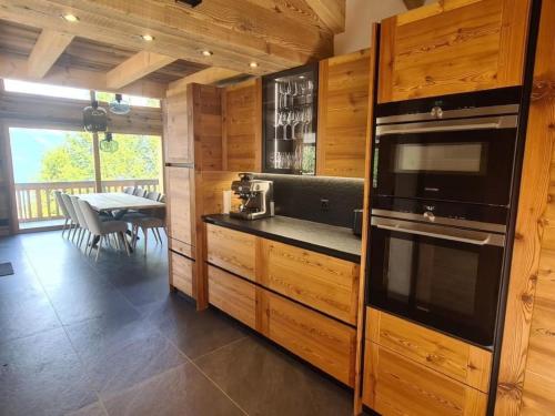 Holiday Home Charming Chalet Doux Douze by Interhome