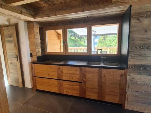Holiday Home Charming Chalet Doux Douze by Interhome