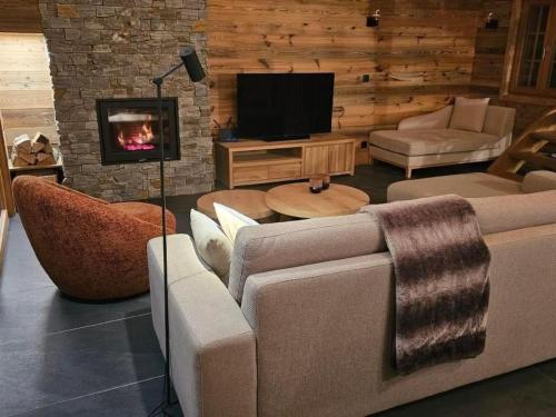 Holiday Home Charming Chalet Doux Douze by Interhome