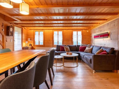 Apartment Chalet Rösi by Interhome