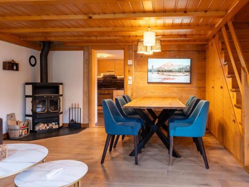Apartment Chalet Rösi by Interhome