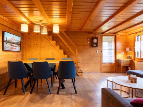 Apartment Chalet Rösi by Interhome