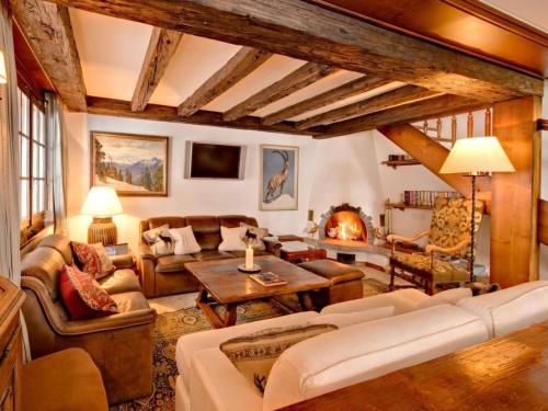 Holiday Home Freistehendens Chalet Zen Zermatt an bester Lage by Interhome