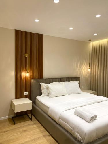 Perfect Location, Calm, Private Apartment