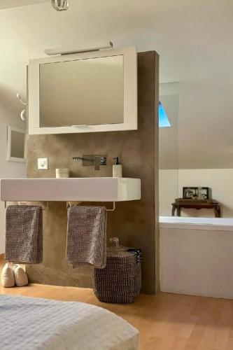 Apartment Maisonettewohnung in Residenz des Giardino Ascona by Interhome