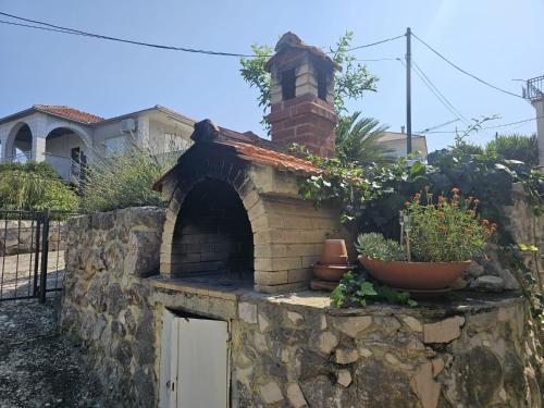 House Holiday House