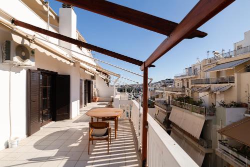 Seaside Dublex with 2 Large Terraces Walk to the Beach