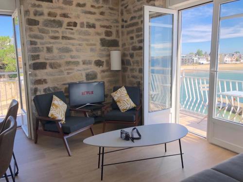 Appartement pleine vue mer sur la plage