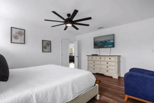 Recently Renovated 5BR house with Private Pool & Resort Amenities photo 30