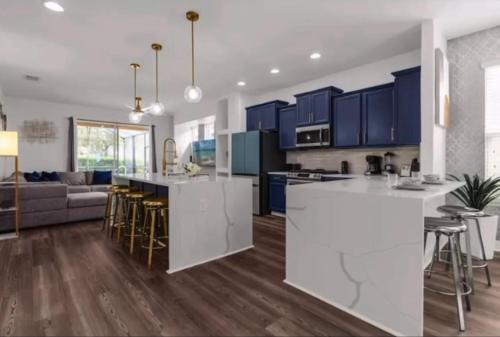 Recently Renovated 5BR house with Private Pool & Resort Amenities photo 19