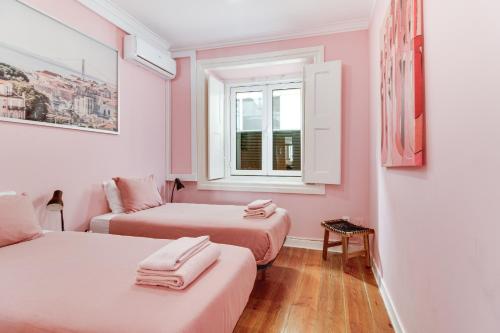Charming 4 bedroom apartment in Chiado
