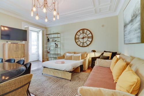 Charming 4 bedroom apartment in Chiado