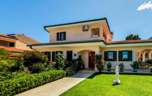 Lovely Home In Buje With Sauna - Cis388