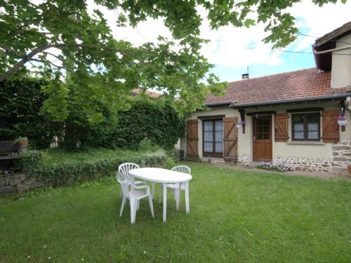 Gîte 65 m² avec cheminée, terrasse et jeux pour enfants - FR-1-496-283