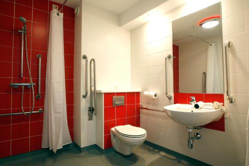 Travelodge Torrelaguna Image