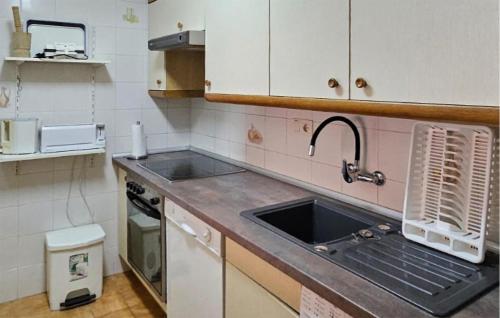Nice Apartment In Calpe With Wifi