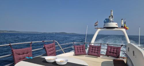 ANIMA MARIS Yacht