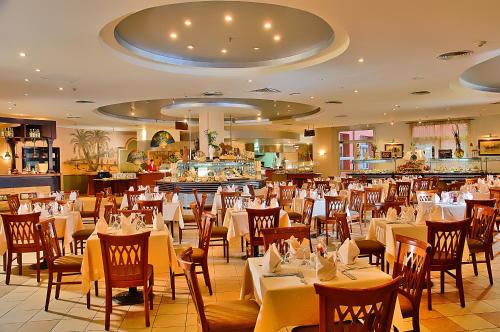 
Ресторан / где поесть в Coral Sea Waterworld Sharm El Sheikh
