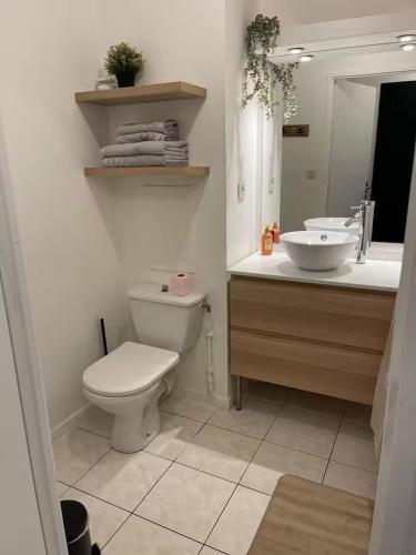 Grand studio 34m2 - Parking & Fibre - Proche Airbus