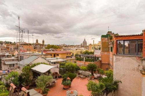 Penthouse close to S Peter Basilica